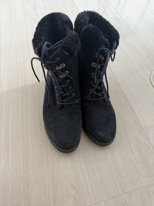Продам зимнюю ботинку