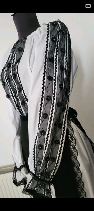 Costum popular nou mărimea M-L