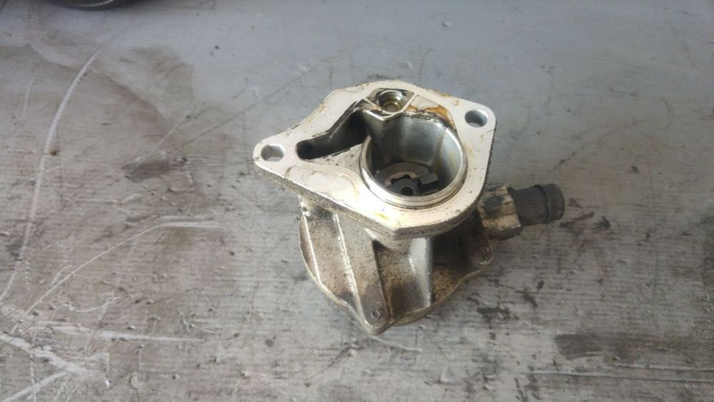 pompa vacuum renault clio 2 kangoo scenic megane 1.5 dci k9k 72238912d 8200113585