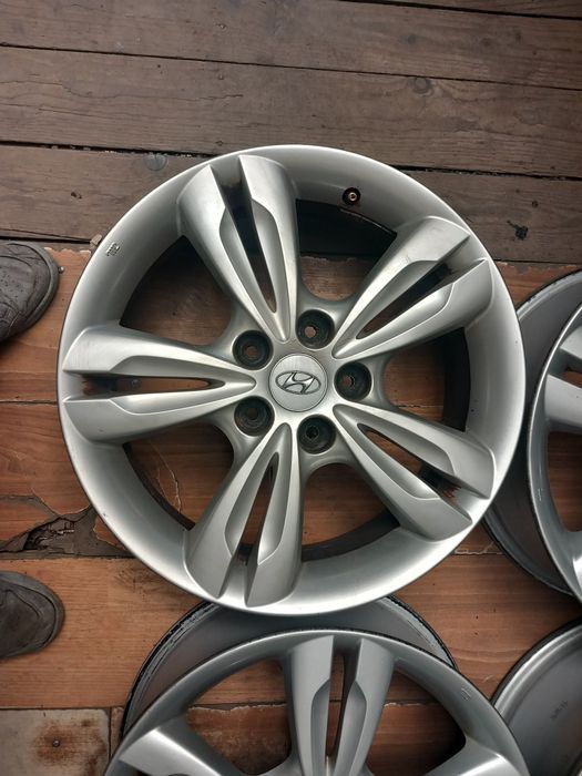 Jante hyundai r17 5x114.3 et 48 cb 67.1