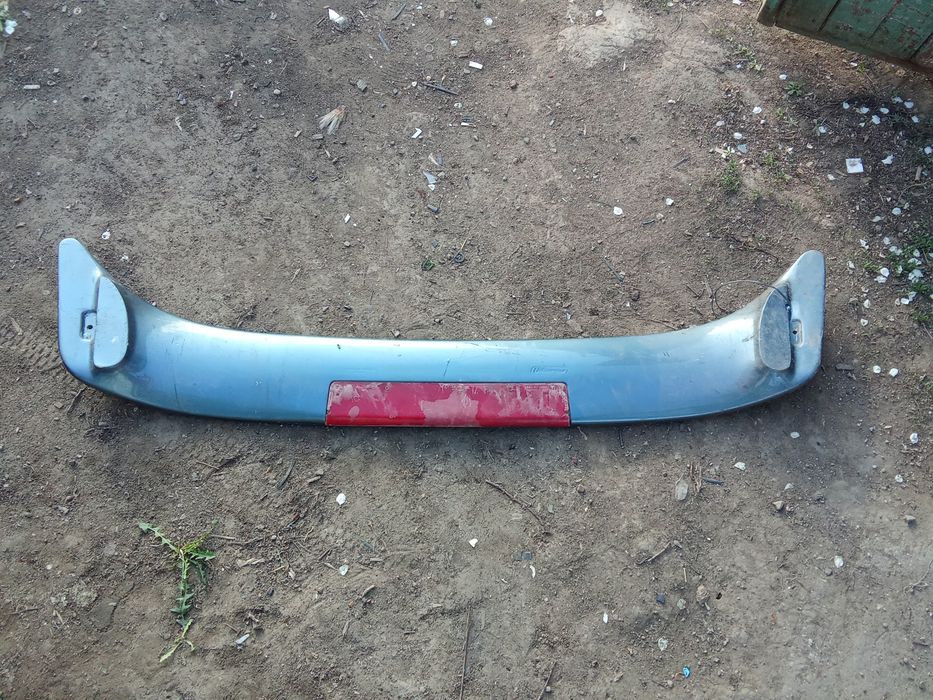 Продам спойлер с катофотом