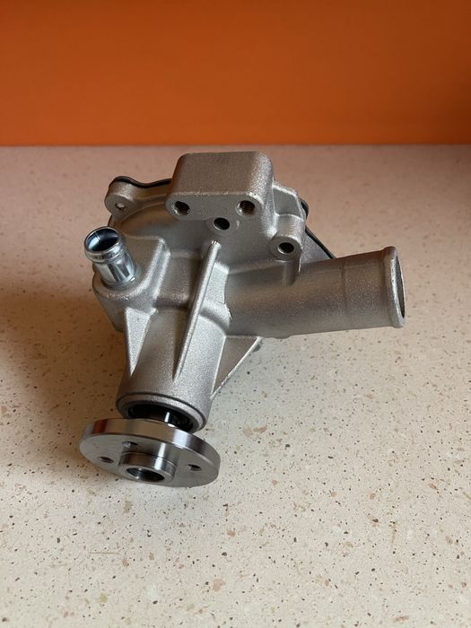 Pompa de apa JCB 02/630880