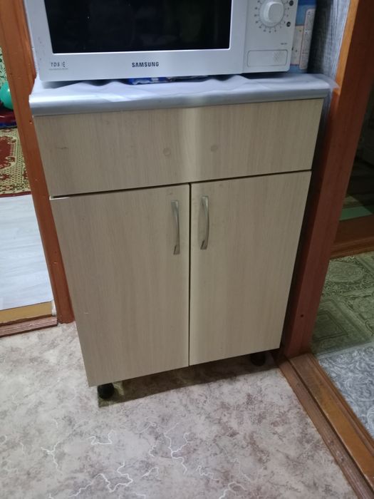 Продам кухонный шкаф