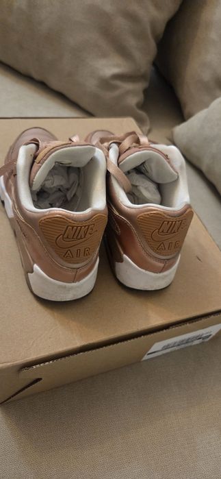 Adidasi nike airmax ,marime 36,5,stare buna