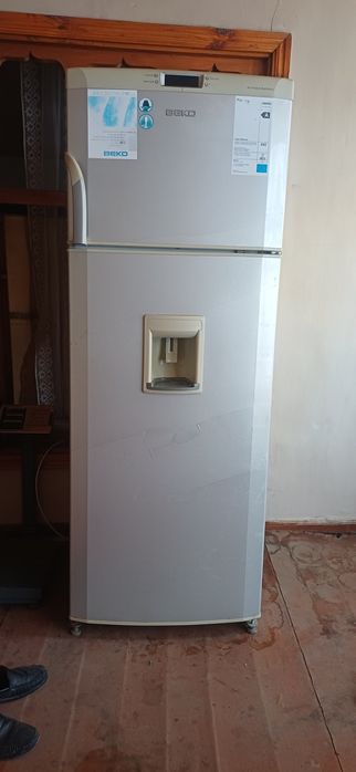 Холодилники Beko ишлаб турган чириган жойлари йук хамма нарсаси бор