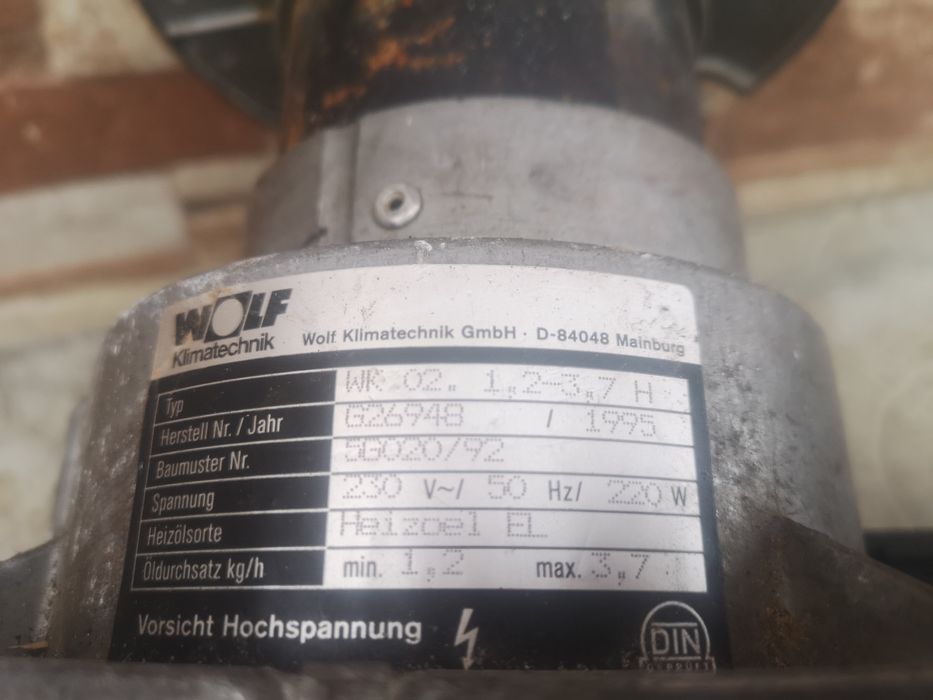 Wolf 35-40kw 1.2-3.7kg Немска Горелка на Дизел Масло Олио