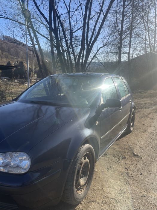 Vand Golf 4,motor 1.4 benzina
