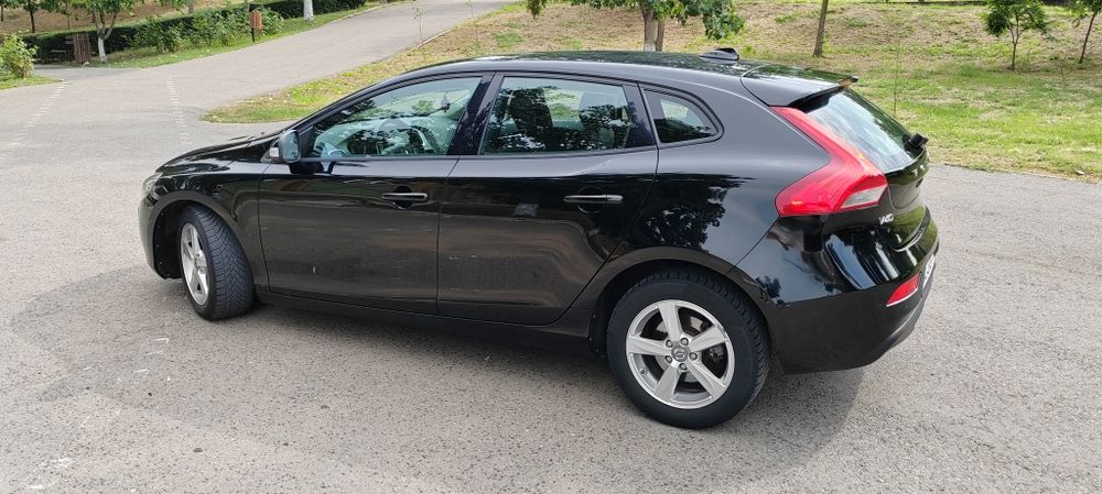 VOLVO V40 2015 — imagine 2