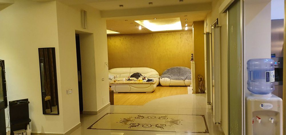 Vila 8 cam Bragadiru