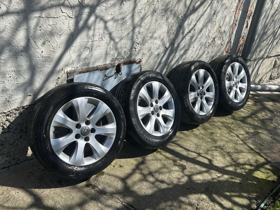 Гуми с джанти 16