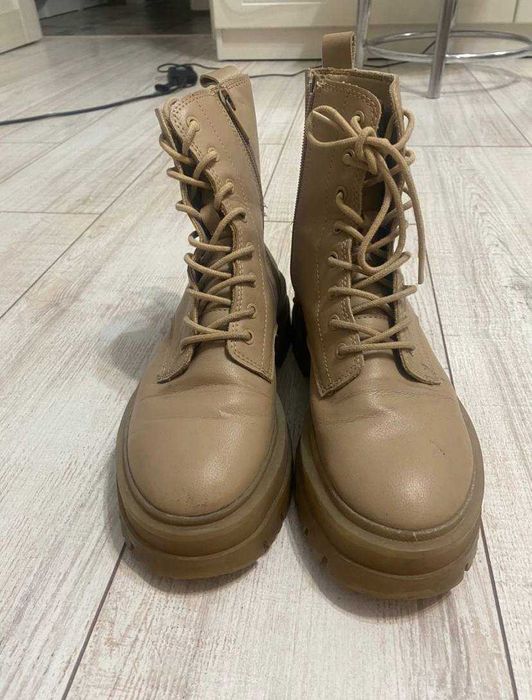 Ботинки осенние Stradivarius