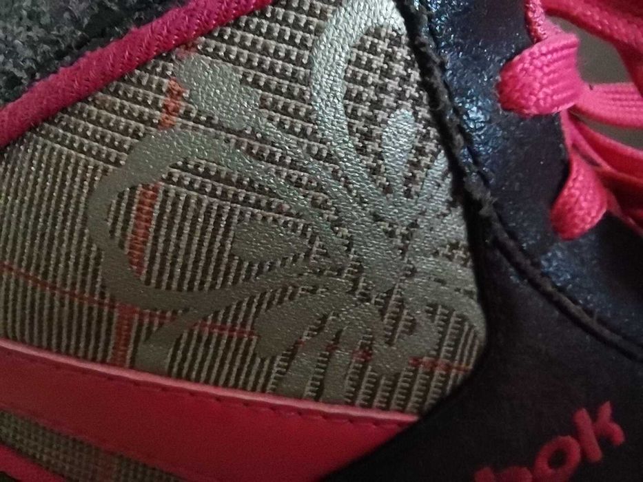 Боти ест.кожа 5th Avenue и оригинални цветни кецове  REEBOK