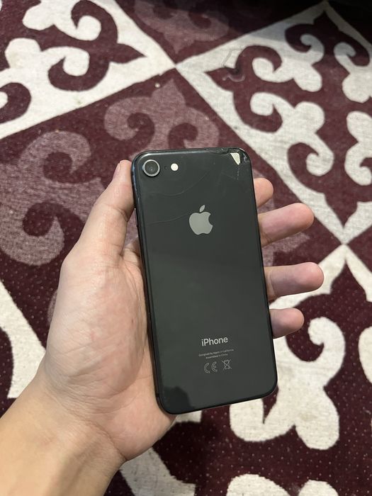 Продам айфон 8 64гб