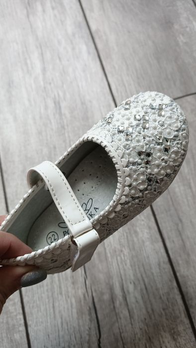 Продам красивые туфельки