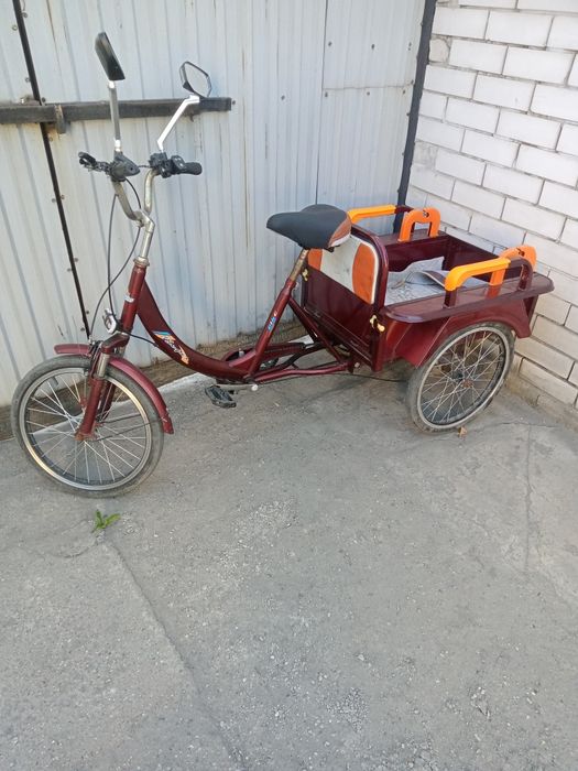 Продам трёхколёсный велосипед