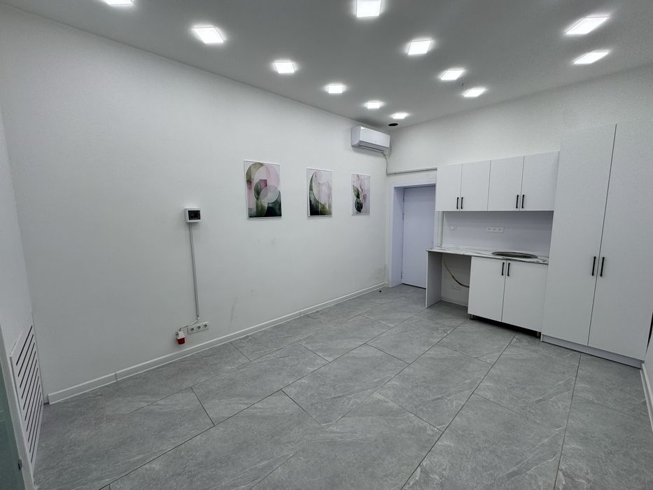 Яккасарай | Ракат - Продается нежилое помещение вдоль дороги 66м2