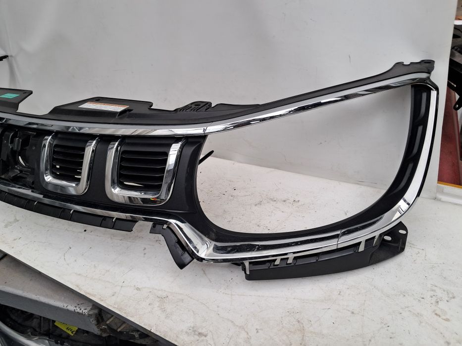 Грил решетка Suzuki Ignis  Feislift