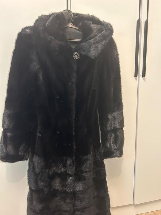 Шүба норковая с капюшоном