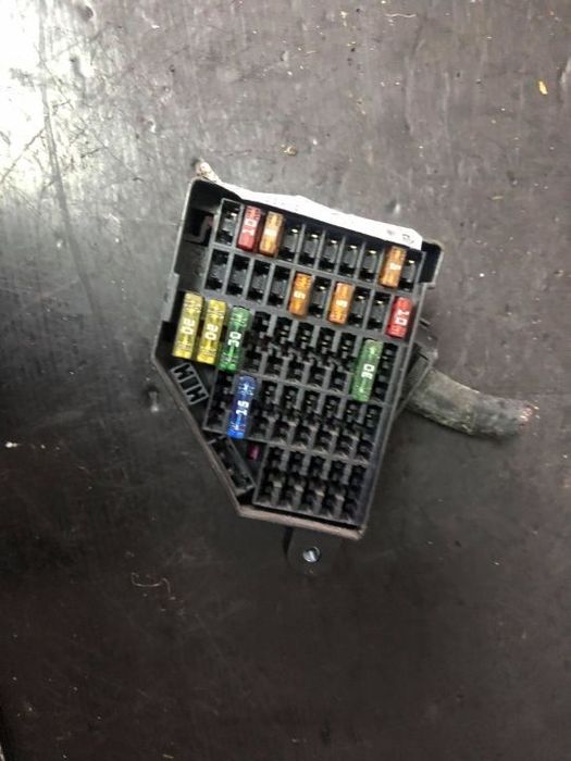 panou siguranta vw passat b6 3c