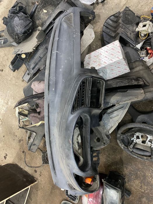 Запчасти на бмв е36 в продаже