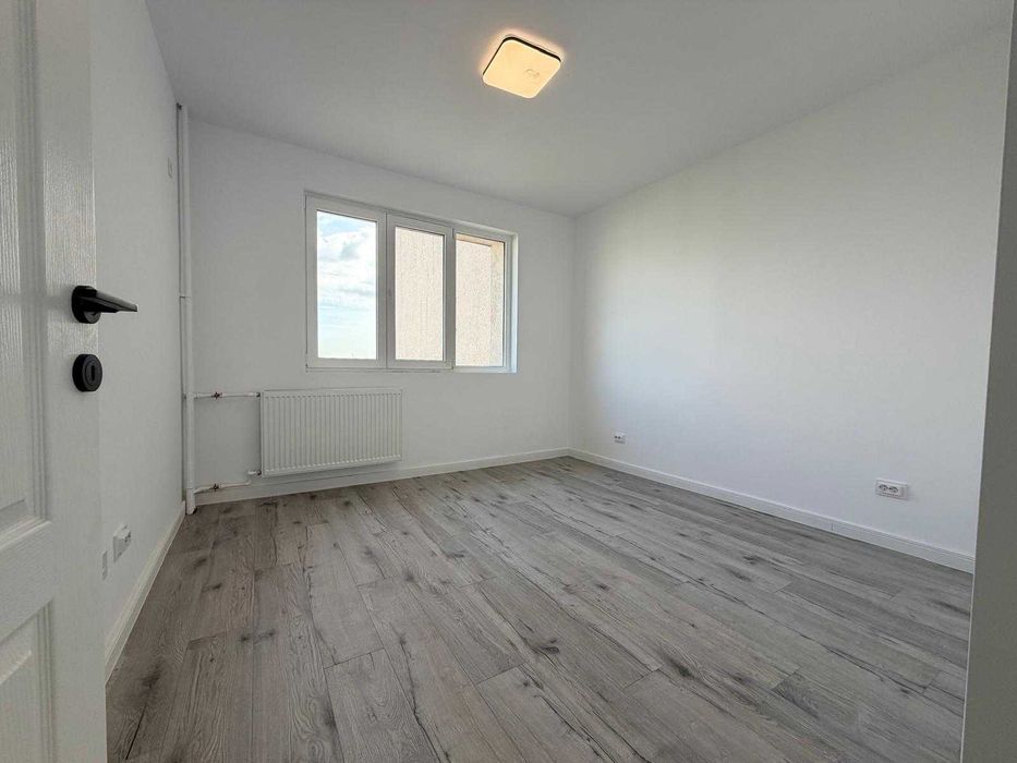 Apartament 3 camere renovat - etaj 7 - str Jean Steriadi - Titan