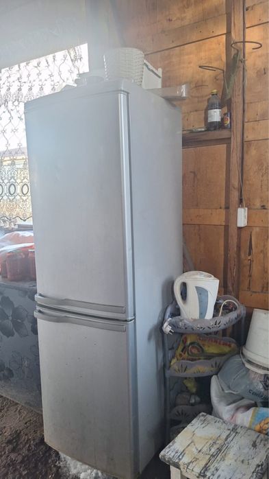 Продам косилку и два холодильника