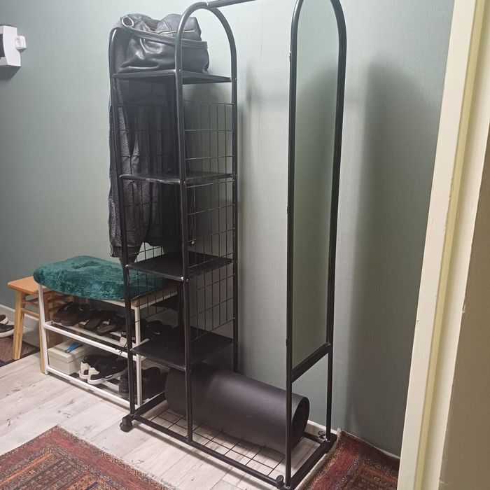 Продам вешалку напольную в стиле лофт