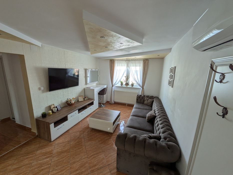 Apartament 3 camere 70.77mp
