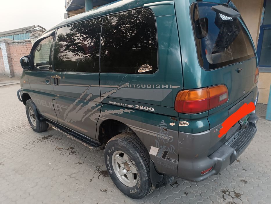 Продам Митсубиси делика булка