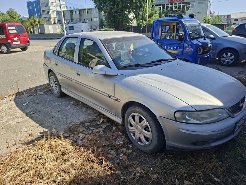 De vinzare 2500 lei