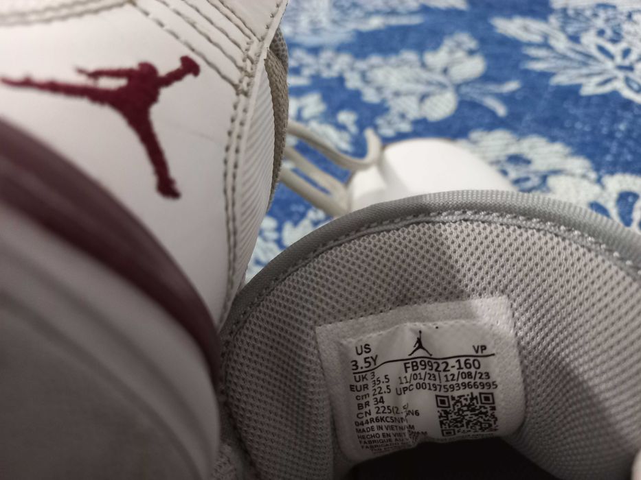 NIKE спортни джорданки