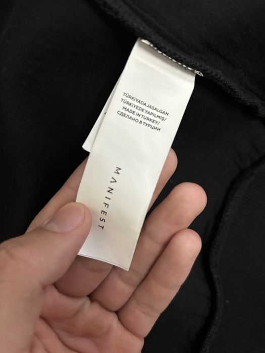 Продам зипуу от MANIFEST