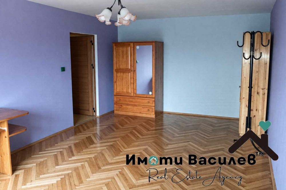 Продава се Тристаен апартамент в София, Център - 76 кв.м за 1467 €/кв.м - Снимка #3
