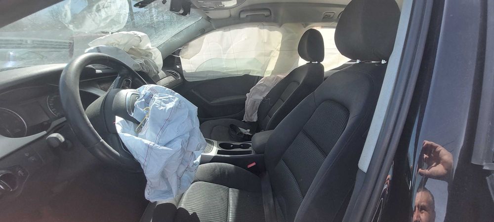 Audi A4 B8 2.0TDI, Ауди А4 Б8 на части! 
Януари 2011, 170к.с