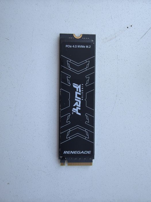 Продаю  Kingston SSD M.2 на 4 TB