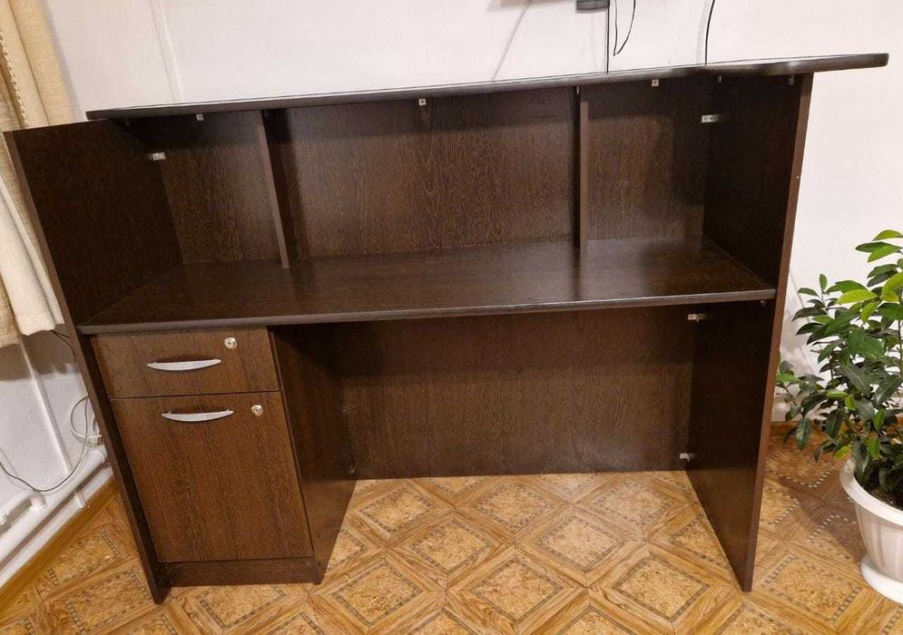 Продам ресепшн для офиса