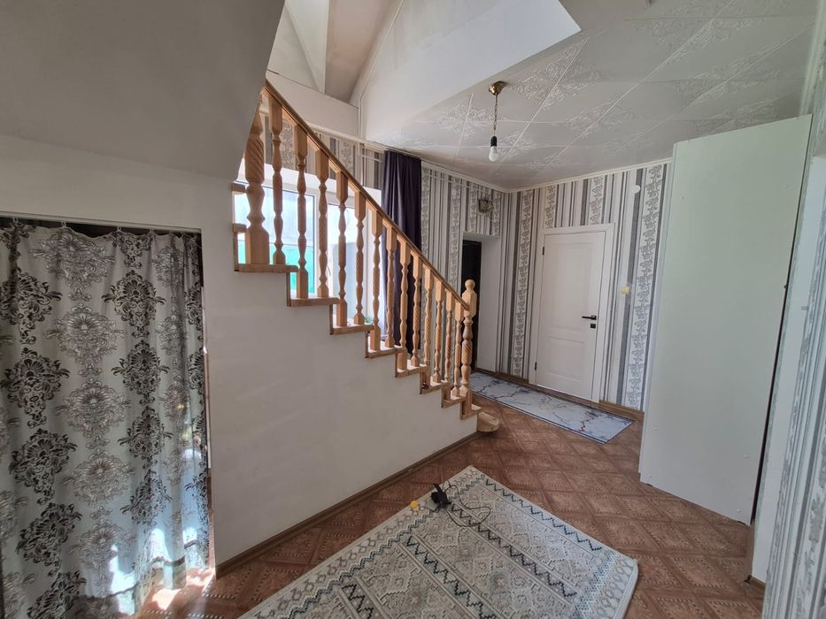 Продам дом в центре городе рынок