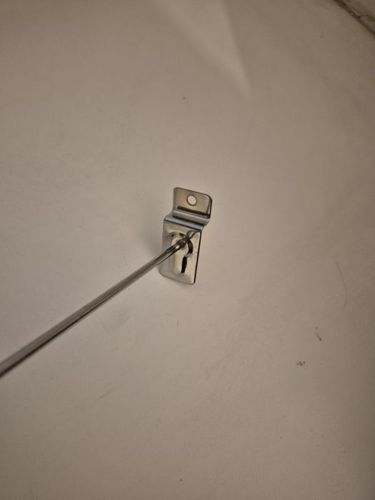 Крючки для жконом панелей