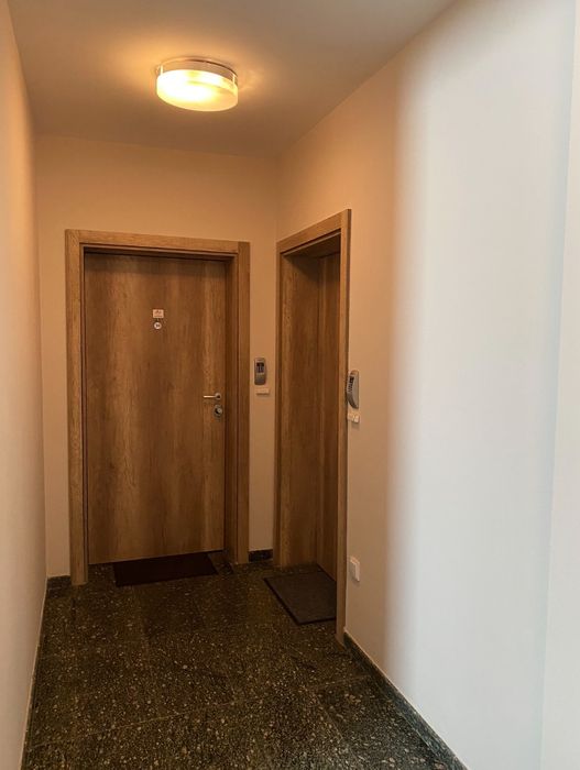 Продава се Двустаен апартамент в Пловдив, Изгрев - 70 кв.м за 1700 €/кв.м - Снимка #8