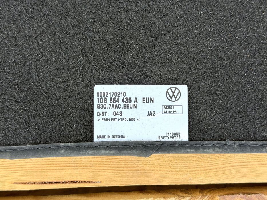 Стелки платнени AUDI Q4 VW ID.4 Оригинални