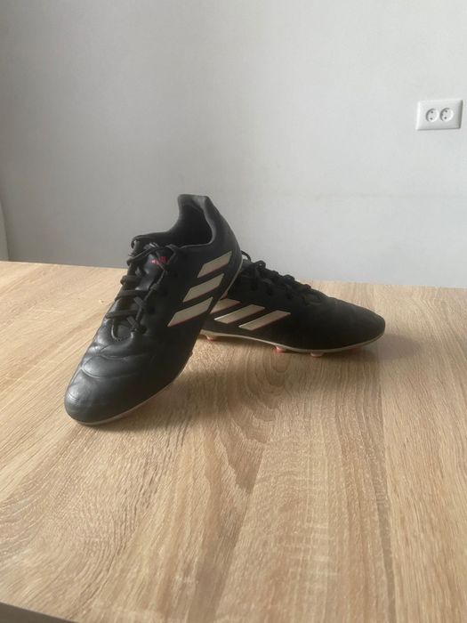 Продам бутсы 38 размер