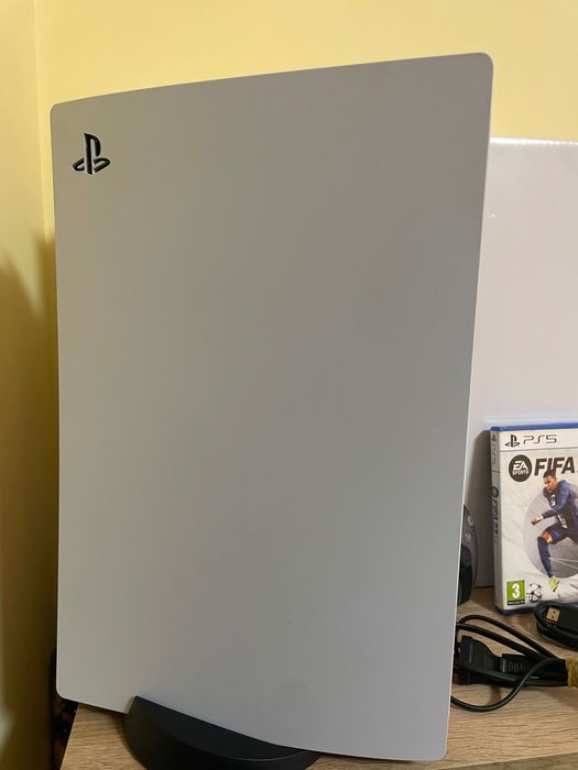 PLAYSTATION 5 DISK + FC 24 перфектен