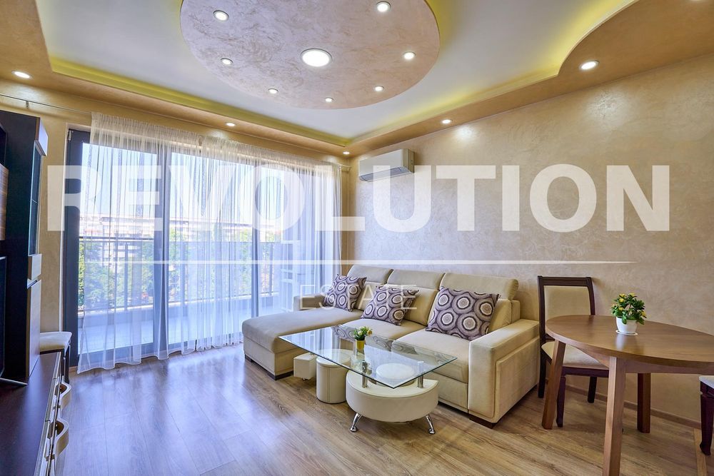 Двустаен апартамент в кв. Христо Смирненски/ С ПАРКОМЯСТО!