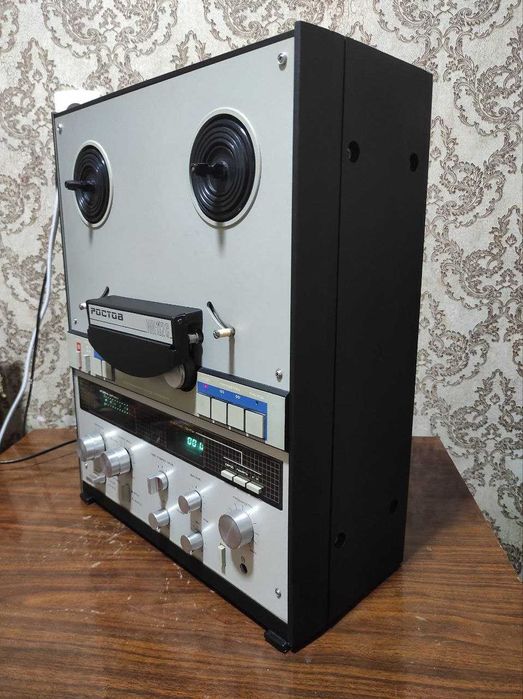 Катушечный магнитофон Ростов МК-112С