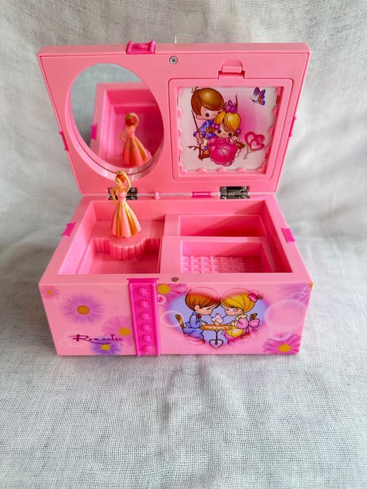 Подарки, Шкатулку для девочек