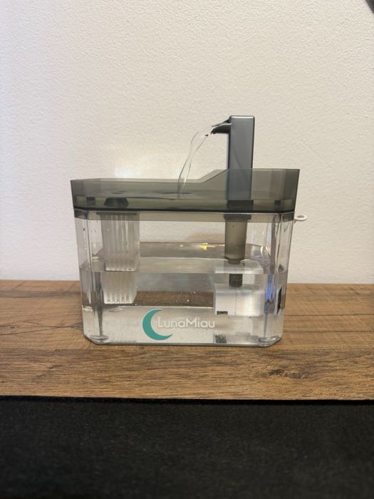 Fantana de pisici Luna Miau, transparenta, 1.5L