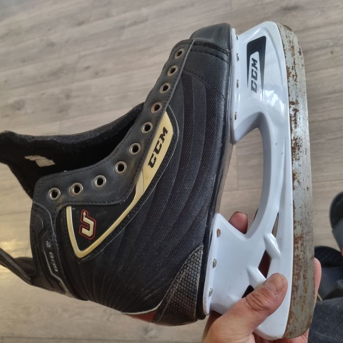 Коньки  CCM продам