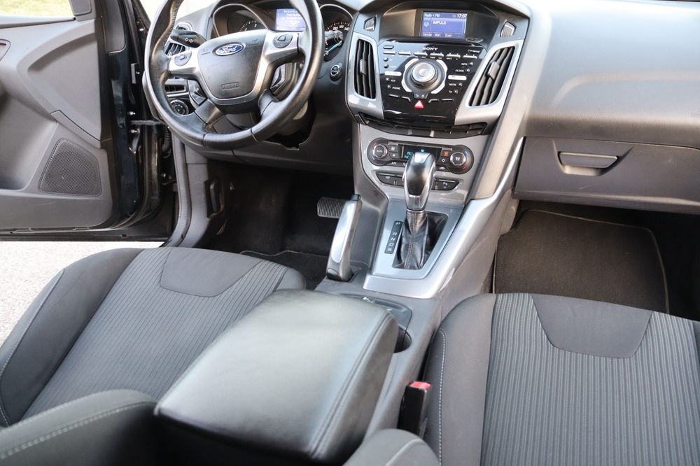 Ford Focus Titanium 2.0d Automat Rate începând de la 550 Ron/luna