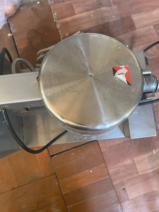 Продам вафельницу