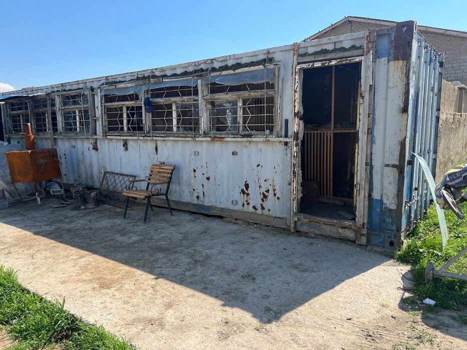 Konteyner 12 metrlik xolati yaxshi